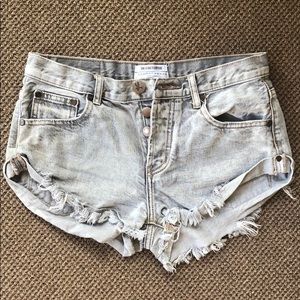 One teaspoon shorts